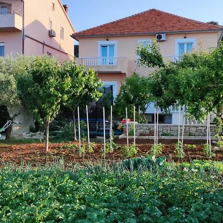 Apartman Lukacic *
