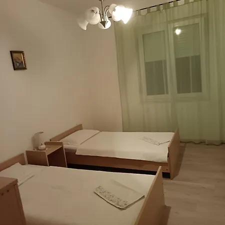Lukacic Apartman *